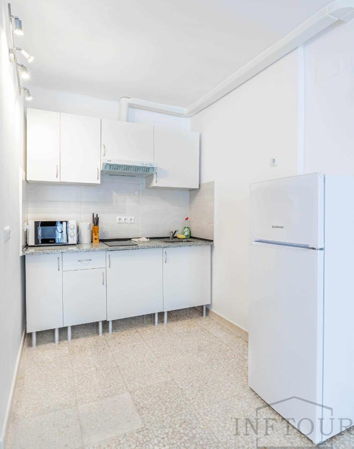 Inftour Paola III Apartamento Калпе Екстериор снимка